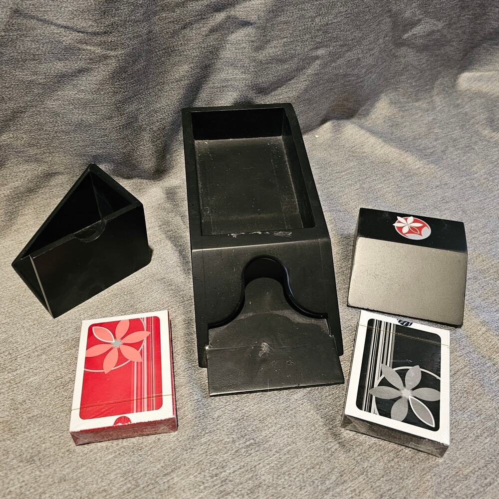 Dealer Playing Card Shoe Black w/ 2 decks of cards EUC